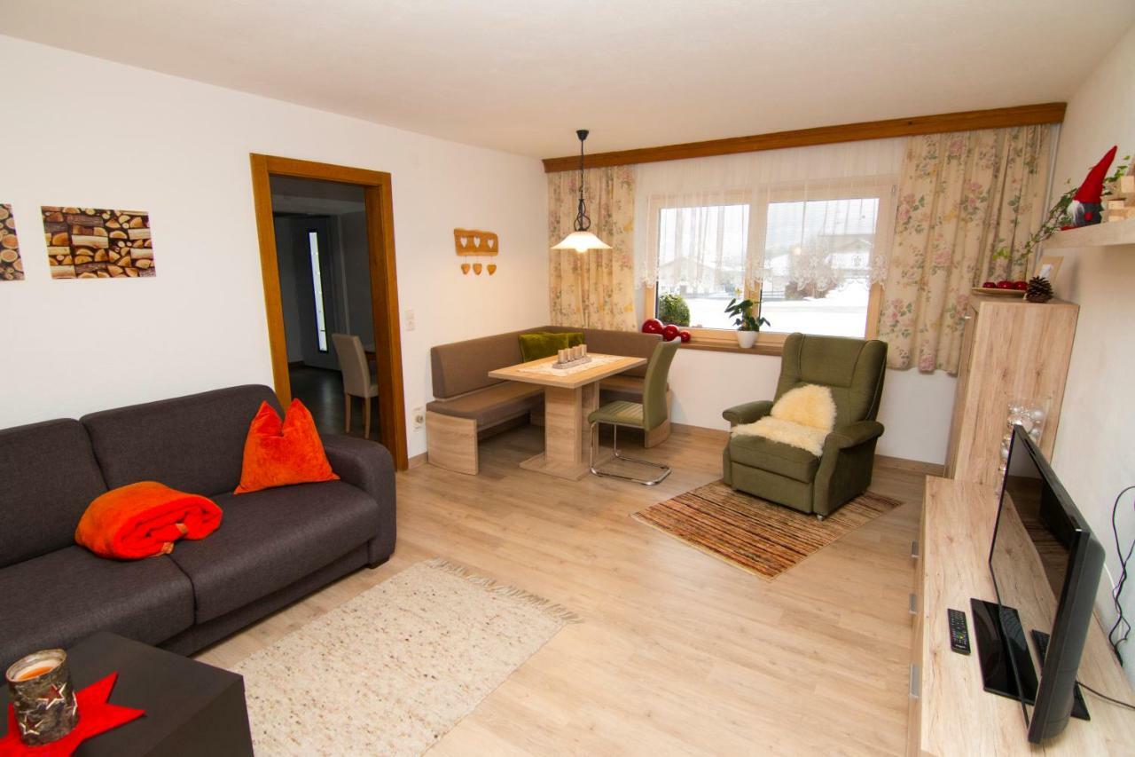 Ferienwohnung Kreidl Schlitters Esterno foto